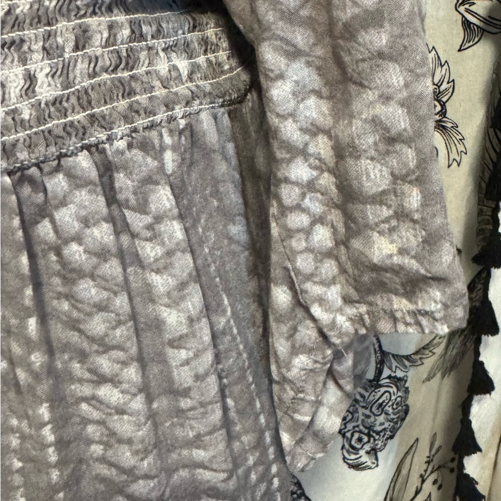 Elegant Gray Women's Maxi Dress - Picture 5 of 10